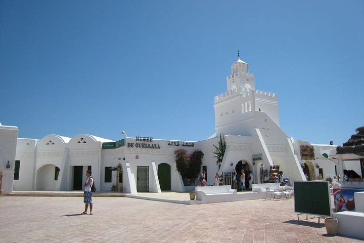 Heritage Tour: Guellala & Lalla Hadria - Quad Djerba tour through palm forests, beaches and desert